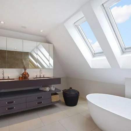 5bdr Relaxing With Private Pool